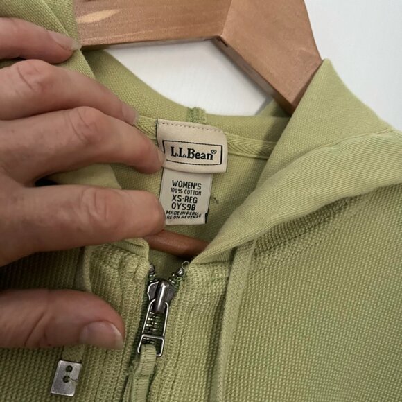 LL Bean Light Olive Waffle Knit Hoodie Size XS fits like L-- make an offer! - Picture 3 of 7